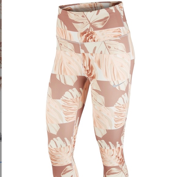 Nike Dry Fit Cropped Length High Waist Leggings NEW - Picture 3 of 12